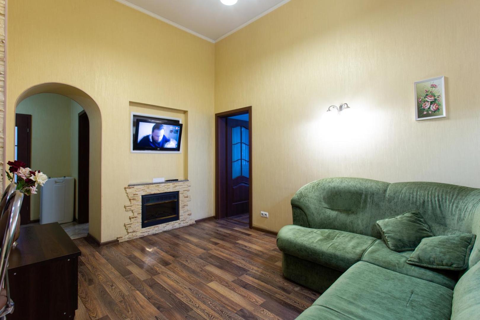 Royal Apartment On Pushkinskaya Kharkiv Exterior photo
