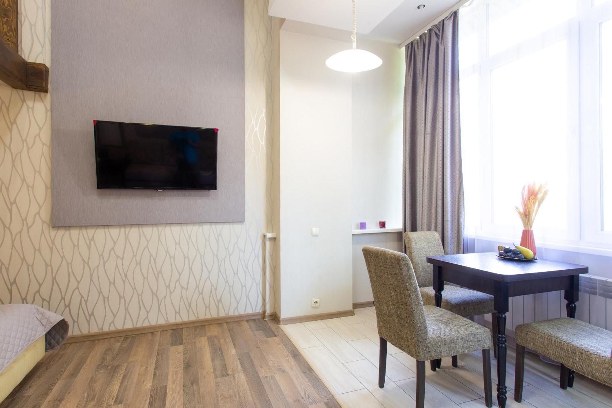 Royal Apartment On Pushkinskaya Kharkiv Exterior photo